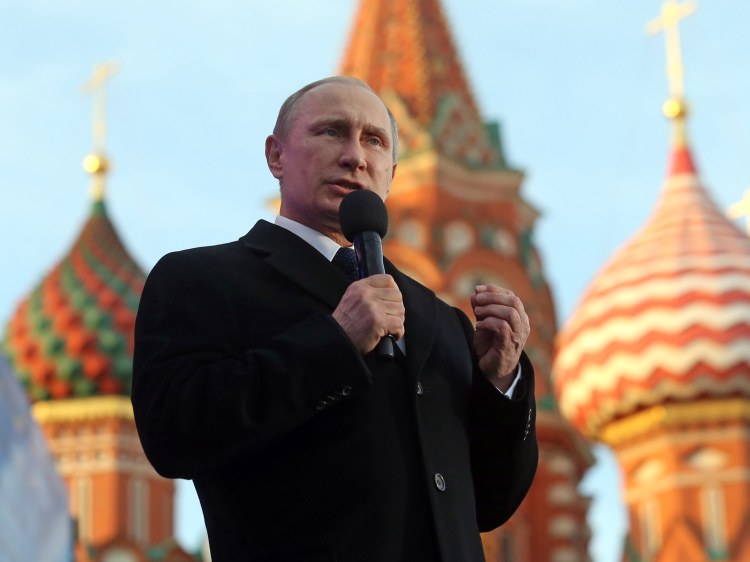 El propio Putin es mencionado directamente tres veces en el documento. Fotógrafo: Sasha Mordovets / Getty Images