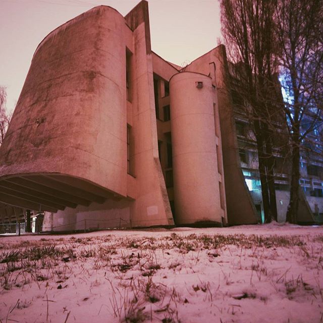 La facultad de física. Universidad Nacional de Kiev, arquitectura soviética
