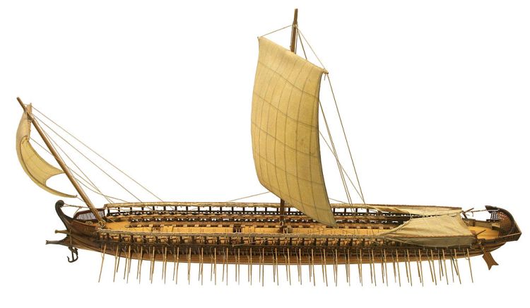 Model_of_a_greek_trireme