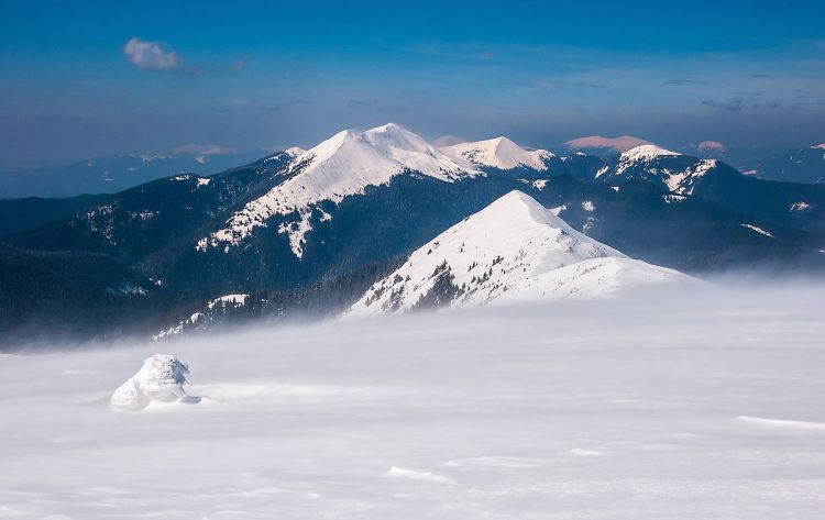 1200px-horhany_medytatsiya