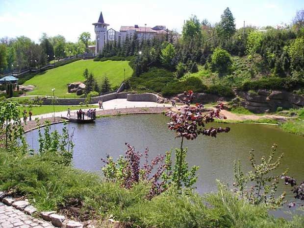 sofiyivsky-park-in-uman