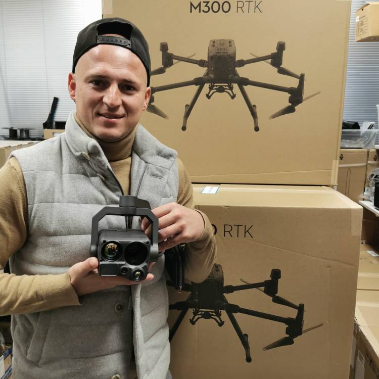 Roman Zozulya, famoso jugador de futbol ucraniano, forma parte de la organización del proyecto